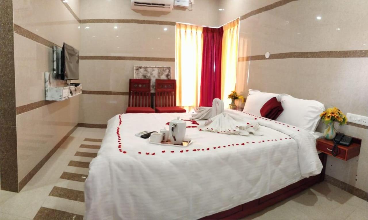 Hotel Blue Stone Pondicherry Exterior foto