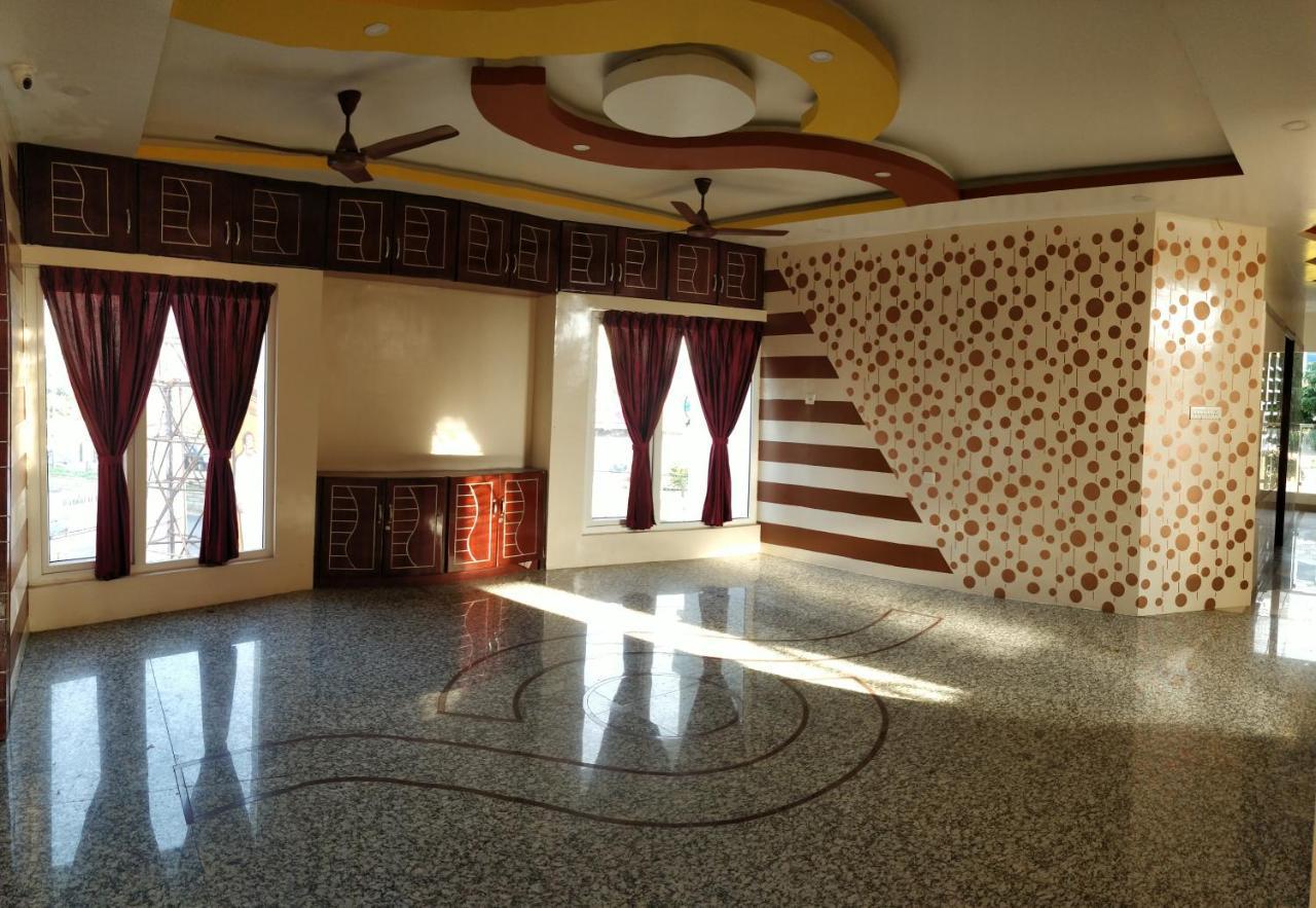 Hotel Blue Stone Pondicherry Exterior foto
